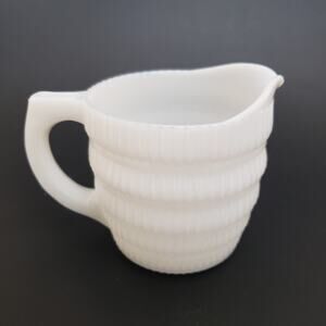VTG Hazel Atlas Milk Glass Creamer Beehive Fine Ribbed White.‎ Excellent